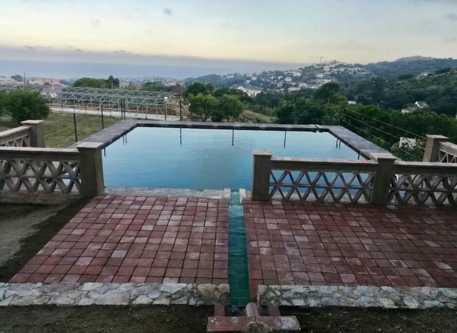 Hébergement de vacances Designer With Pool Near And Village