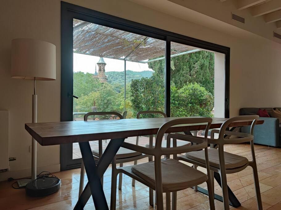 Designer With Pool Near And Village Alella